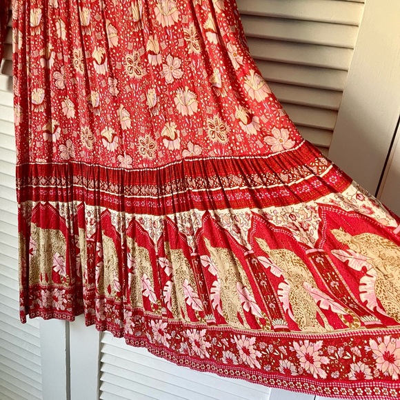 🦄 SPELL Poinciana Gown in Red 🦄 - Picture 8 of 15